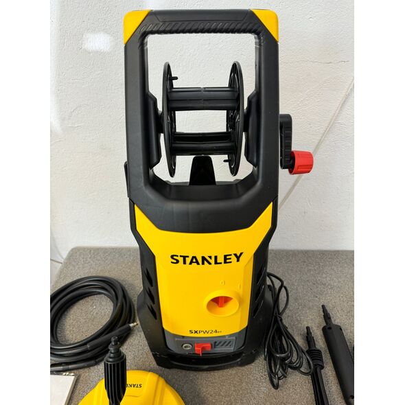 Myjka ciśnieniowa Stanley STANLEY SXPW24BX-E aukšto slėgio plovimo mašina su terasos valikliu (2400 W, 170 barų, 500 l/h) | Stanley 2400 W | 170 barų | 500 l/val