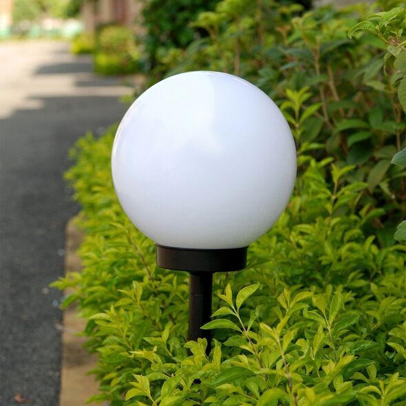 GreenBlue Solarna lampa wolnostojaca ogrodowa - kula 15x15x48cm, bialy LED (GB121)