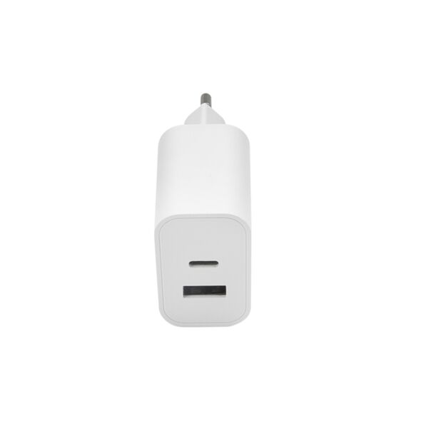 Maxlife MXTC-06 PD QC charger 1x USB-C 1x USB 30W white