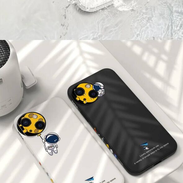 Case APPLE IPHONE 15 Astronaut NASA creamy 5904161140351